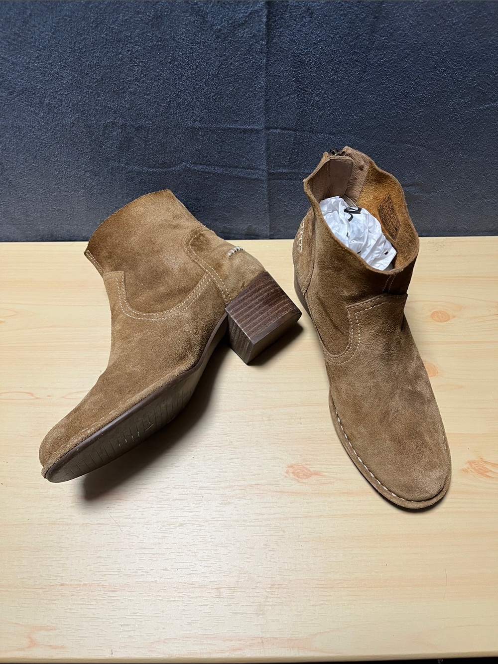 UGG Women's Bandara Ankle Boots Size 6 1095053 Cognac Brown Suede Booties